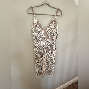 4SI3NNA embroidered lace sequin hi-lo dress